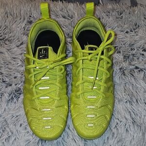 Nike Bright Lime Athletic Shoes